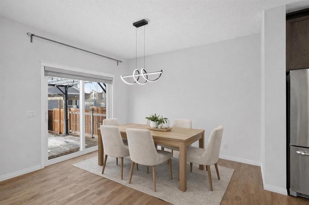 114 Walgrove Green Se, Calgary, AB - Indoor Photo Showing Dining Room