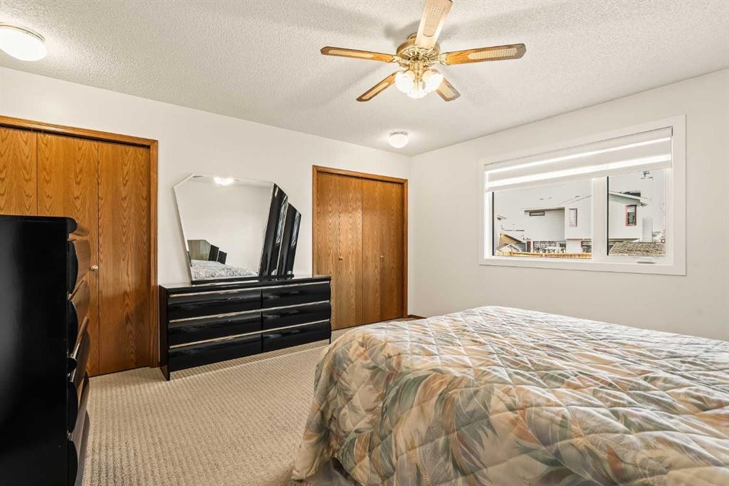 224 Eldorado Place Ne, Calgary, AB - Indoor Photo Showing Bedroom