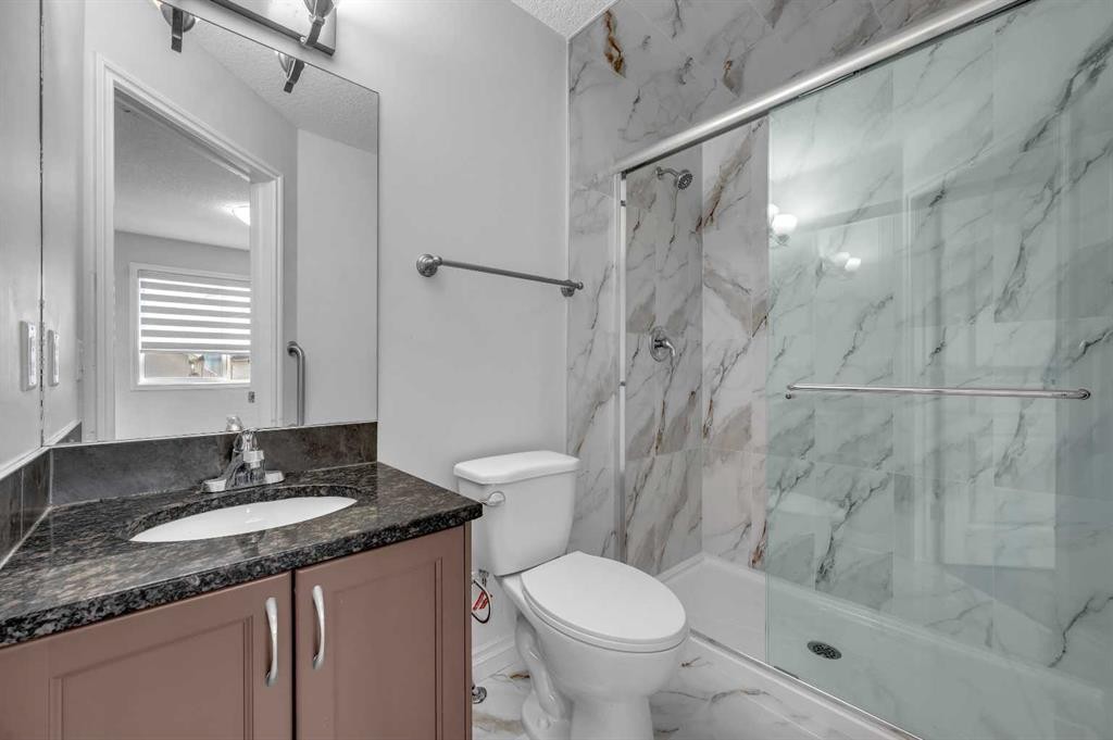 422 Taralake Way Ne, Calgary, AB - Indoor Photo Showing Bathroom