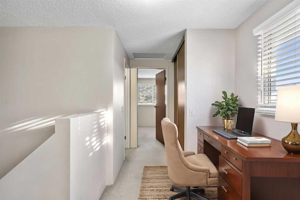 93-1155 Falconridge Drive Ne, Calgary, AB - Indoor Photo Showing Other Room