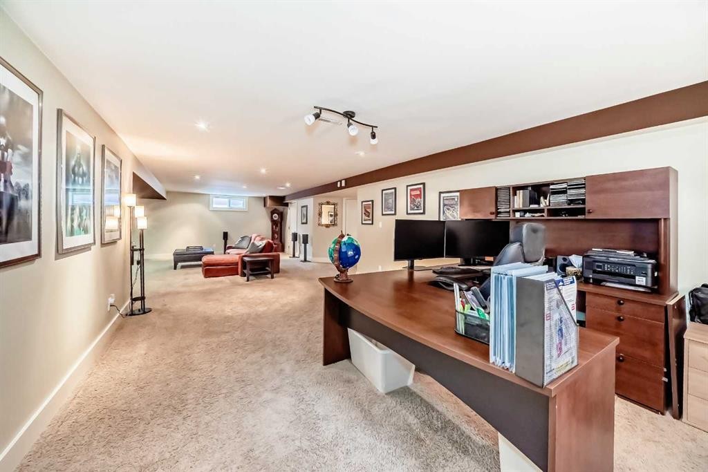 36 Dalrymple Green Nw, Calgary, AB - Indoor