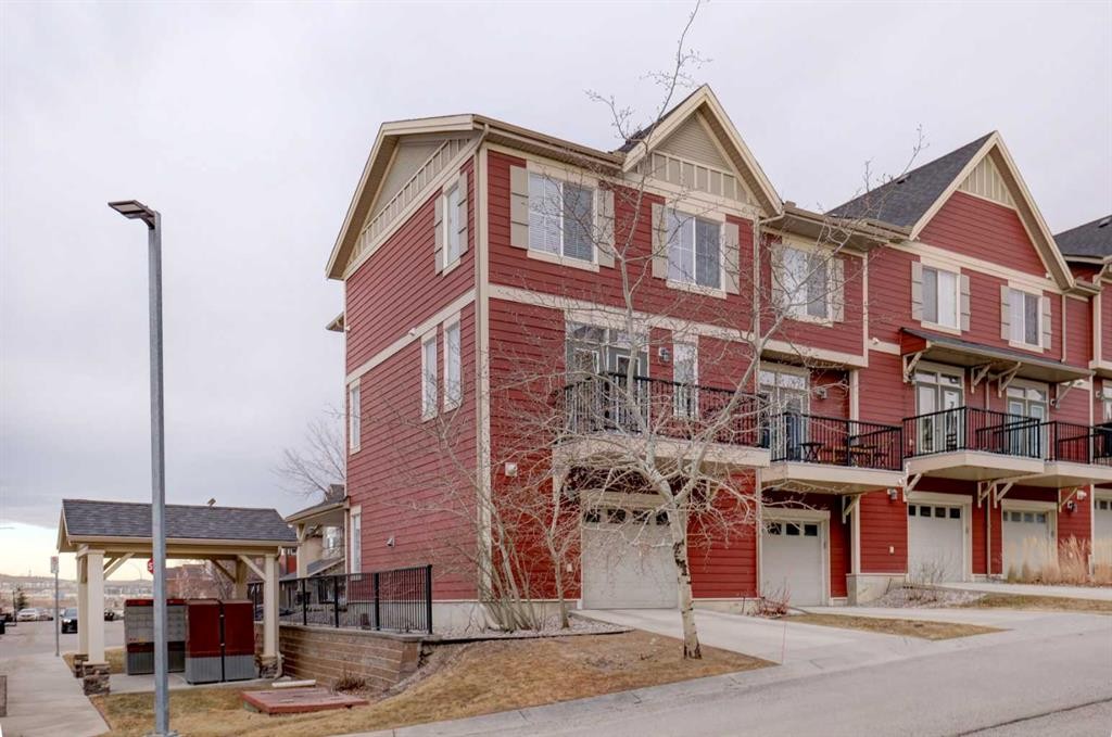 68 Evansview Road Nw, Calgary, AB - Outdoor With Facade