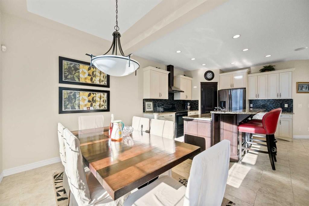 5 Cranarch Way Se, Calgary, AB - Indoor Photo Showing Dining Room