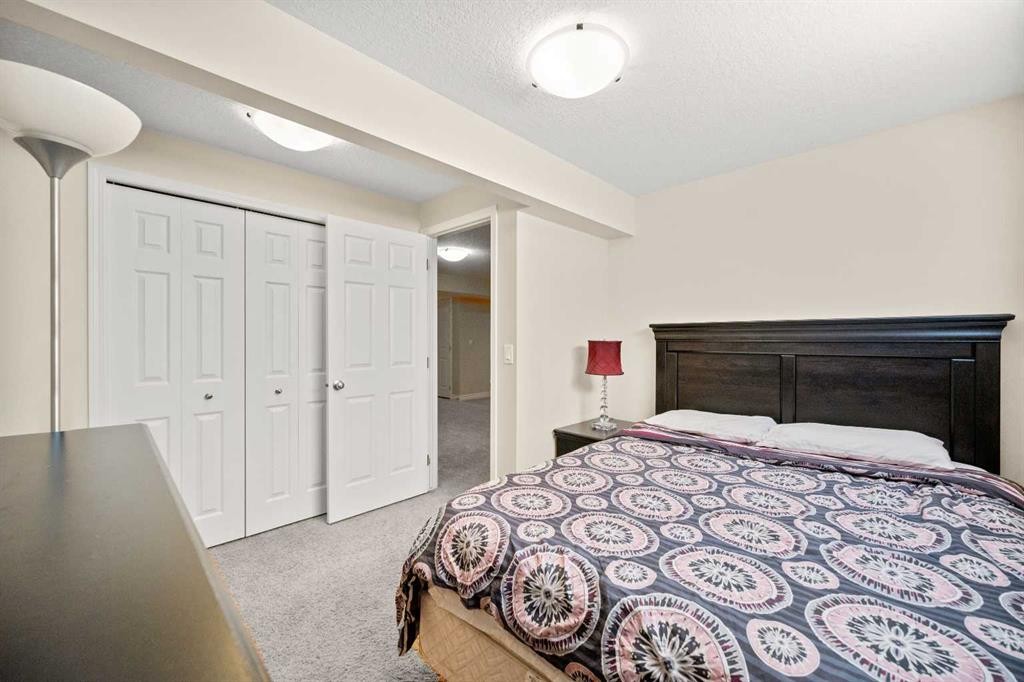 5 Cranarch Way Se, Calgary, AB - Indoor Photo Showing Bedroom