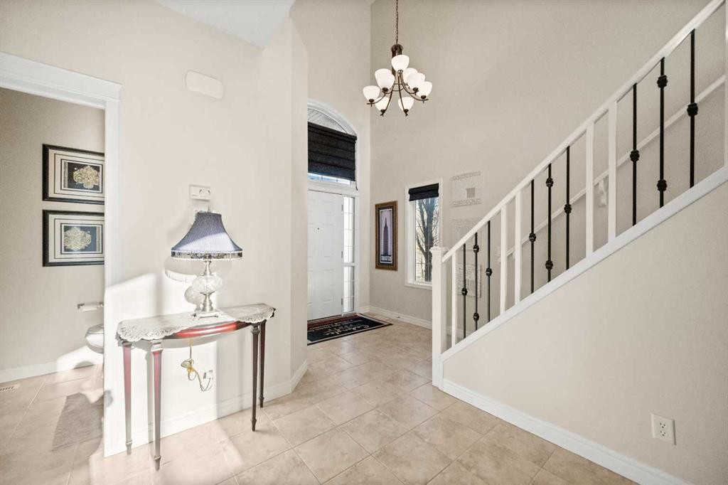 5 Cranarch Way Se, Calgary, AB - Indoor Photo Showing Other Room