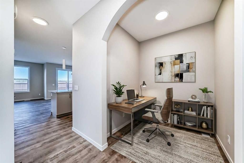 35 Bartlett Crescent Se, Calgary, AB - Indoor Photo Showing Office