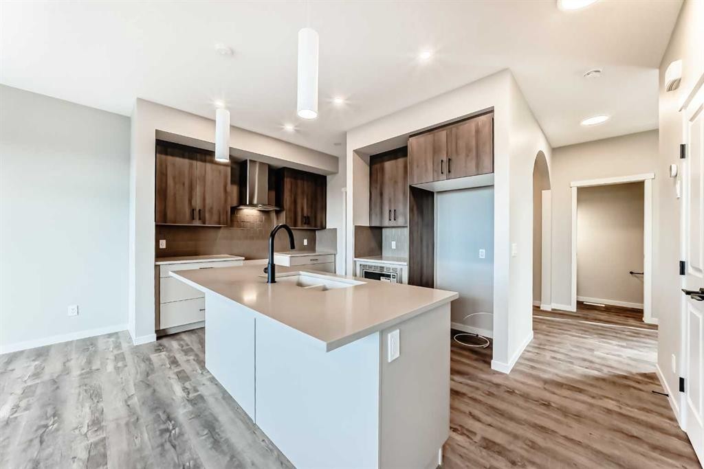 35 Bartlett Crescent Se, Calgary, AB - Indoor Photo Showing Kitchen With Double Sink With Upgraded Kitchen