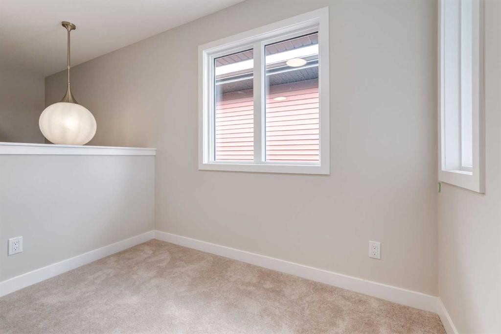 178 Greystone Boulevard, Cochrane, AB - Indoor Photo Showing Other Room