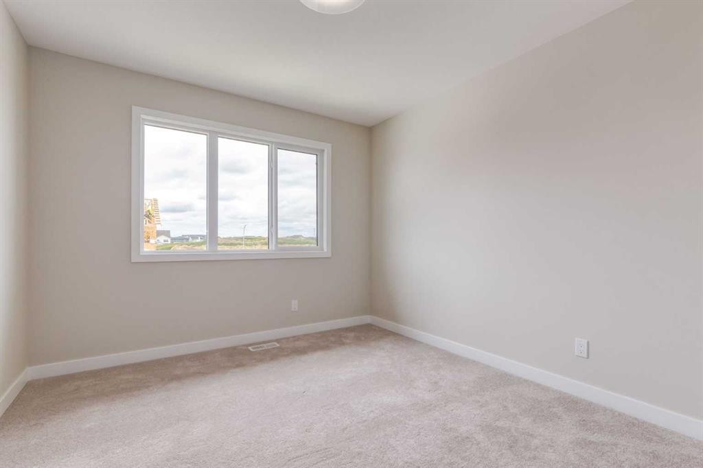 178 Greystone Boulevard, Cochrane, AB - Indoor Photo Showing Other Room