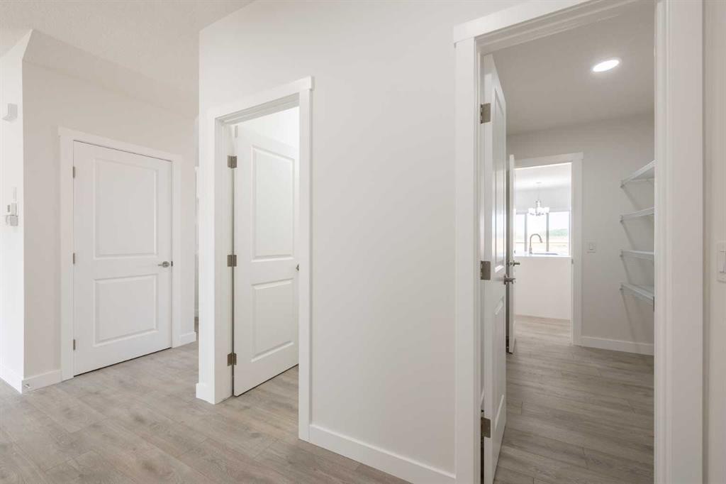 14 Quartz Gate, Balzac, AB - Indoor Photo Showing Other Room