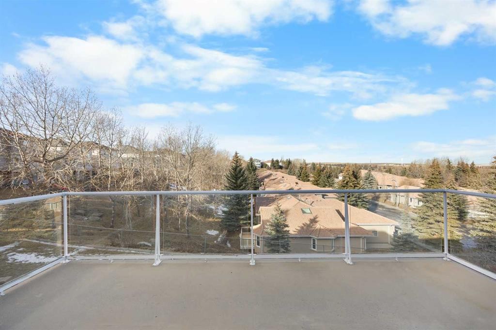 271 Hamptons Terrace Nw, Calgary, AB - Outdoor With View