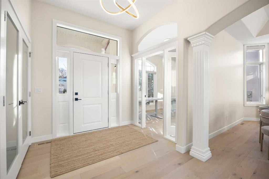 271 Hamptons Terrace Nw, Calgary, AB - Indoor Photo Showing Other Room