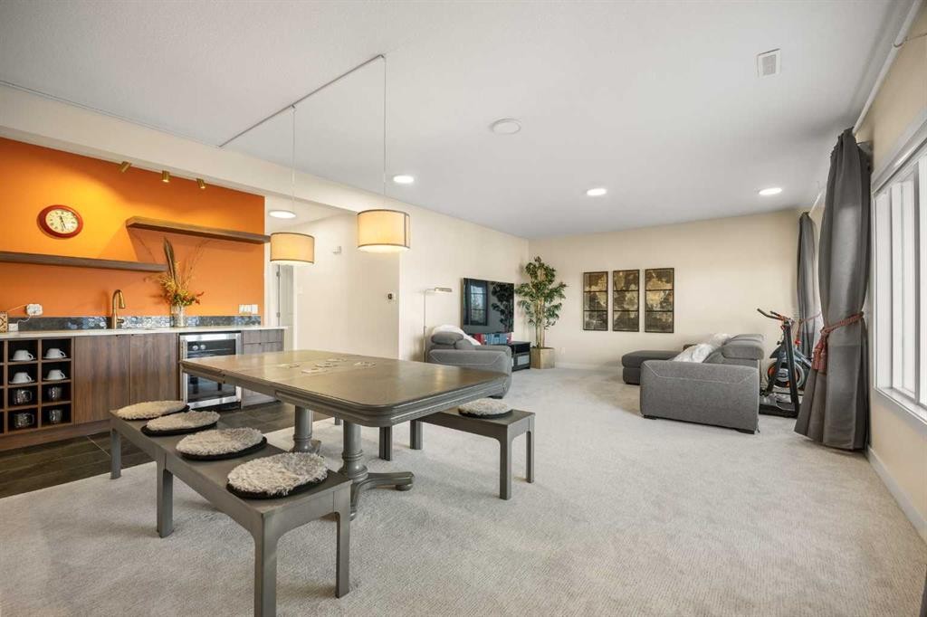 271 Hamptons Terrace Nw, Calgary, AB - Indoor