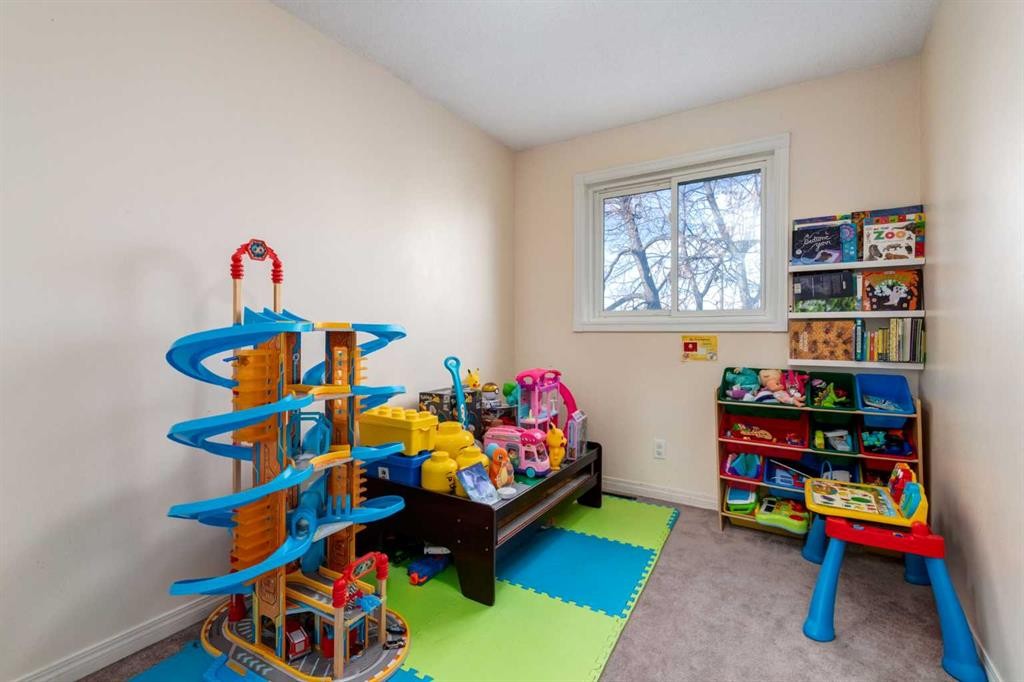 150 Martinbrook Road Ne, Calgary, AB - Indoor Photo Showing Other Room