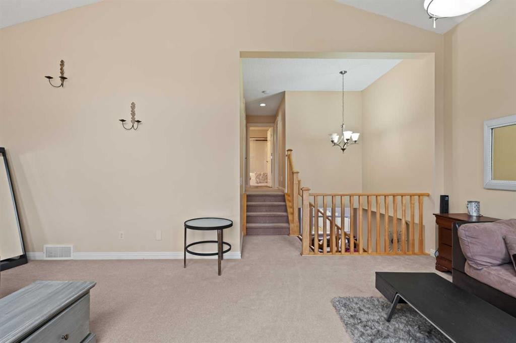 137 Copperleaf Bay Se, Calgary, AB - Indoor