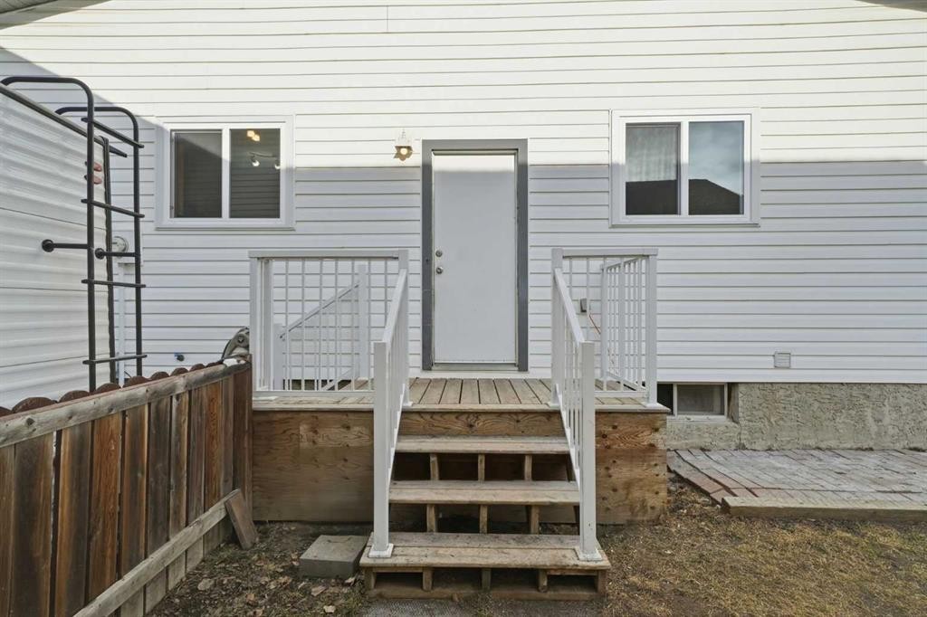 66 Eldridge Rise Se, Airdrie, AB - Outdoor With Exterior