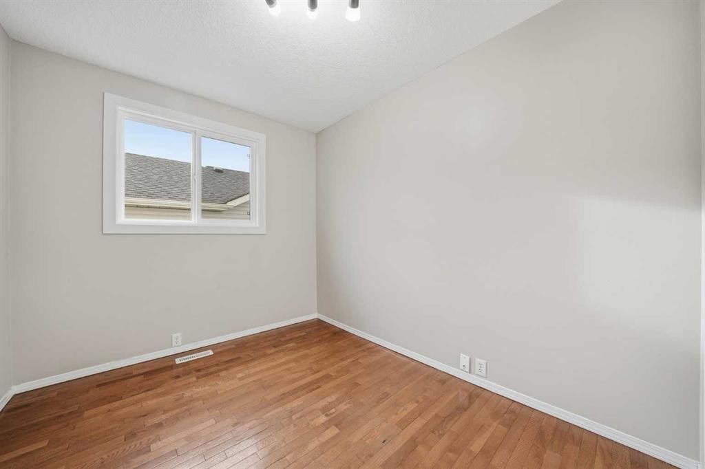 66 Eldridge Rise Se, Airdrie, AB - Indoor Photo Showing Other Room