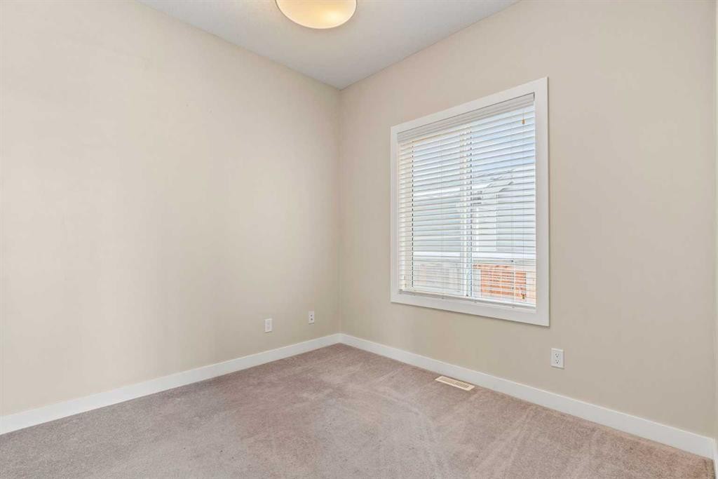 2306 Bayside Circle Sw, Airdrie, AB - Indoor Photo Showing Other Room