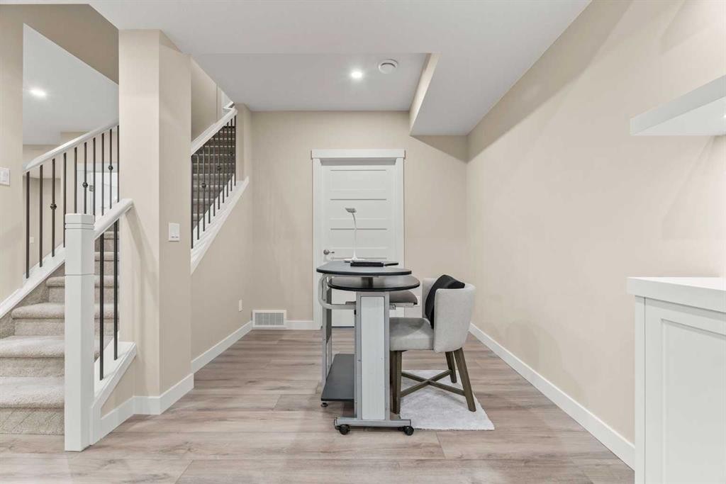 2306 Bayside Circle Sw, Airdrie, AB - Indoor Photo Showing Other Room