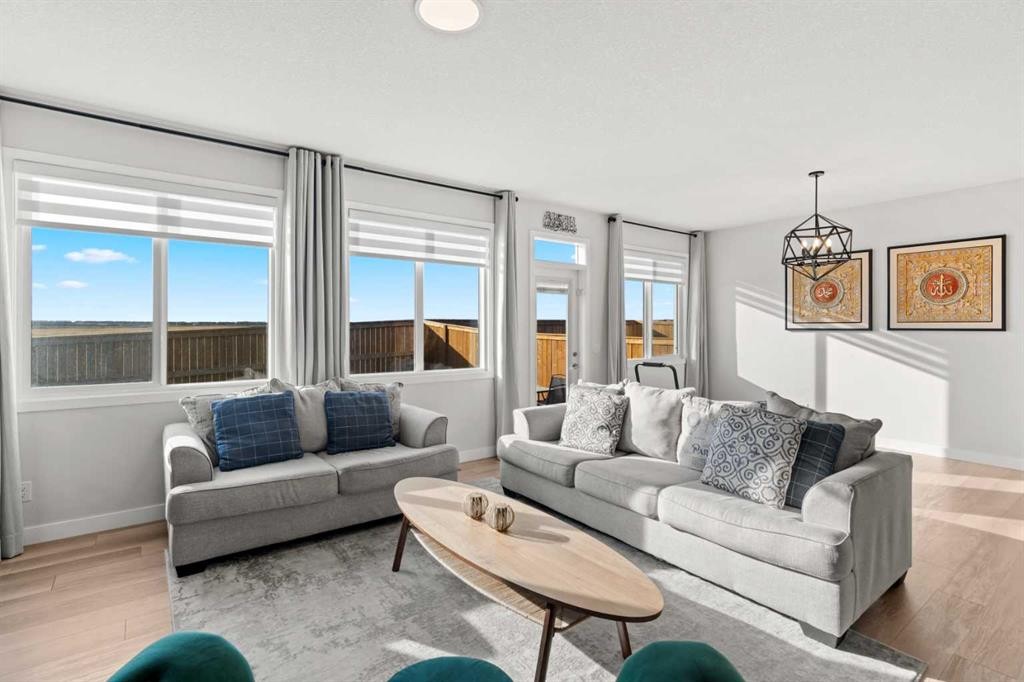 461 Corner Meadows Way Ne, Calgary, AB - Indoor Photo Showing Living Room