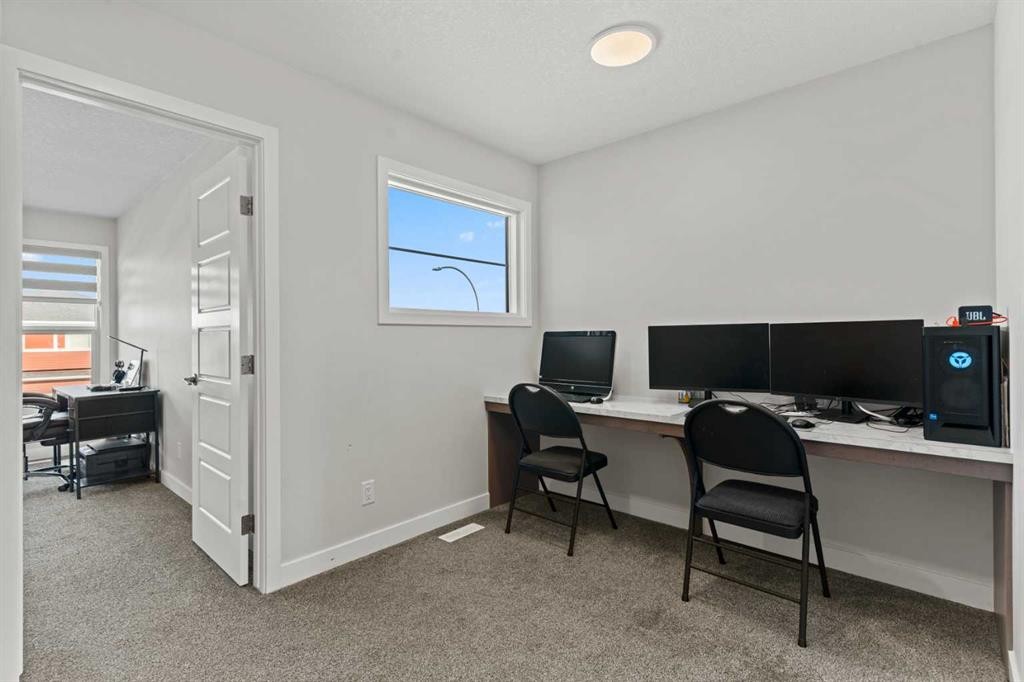 461 Corner Meadows Way Ne, Calgary, AB - Indoor Photo Showing Office