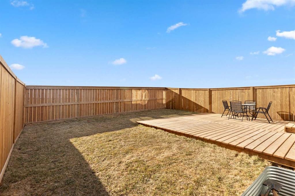 461 Corner Meadows Way Ne, Calgary, AB - Outdoor