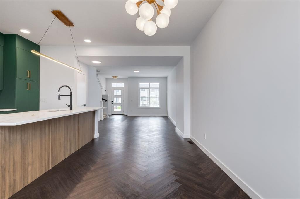 291 Sora Boulevard Se, Calgary, AB - Indoor Photo Showing Other Room