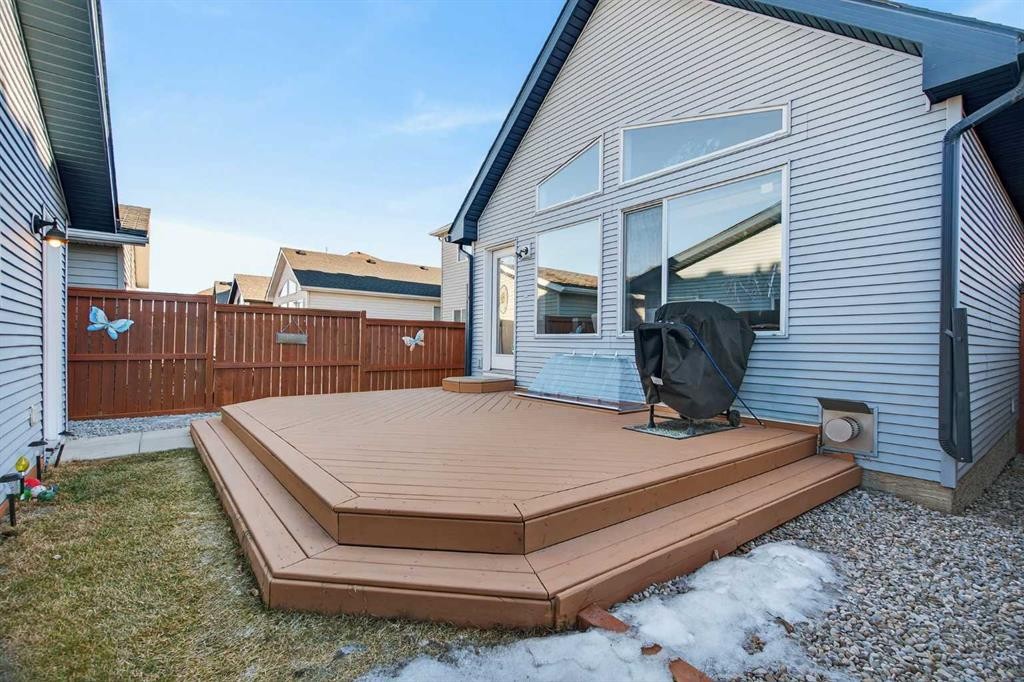 331 Prestwick Heights Se, Calgary, AB - Outdoor With Exterior