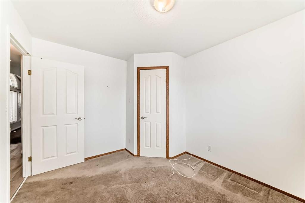 360 Burroughs Circle Ne, Calgary, AB