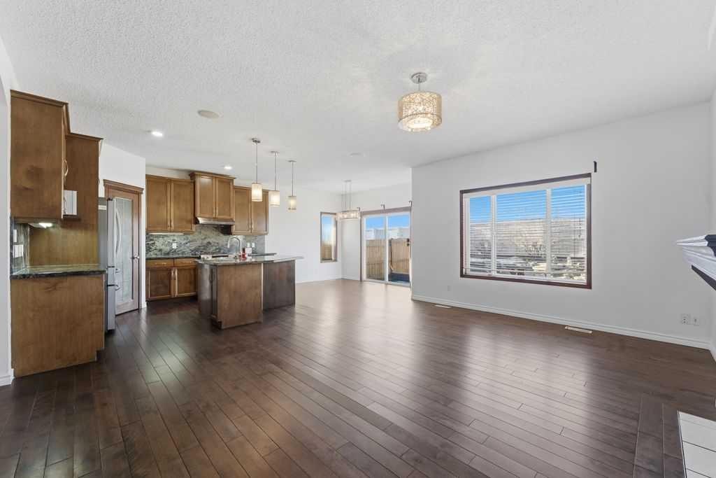 106 New Brighton Circle Se, Calgary, AB - Indoor