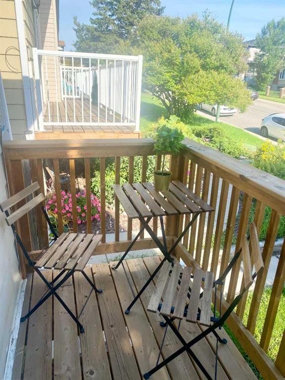 2820 16 Avenue Se, Calgary, AB - Outdoor