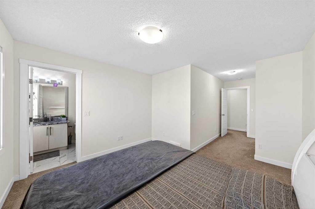 353 Nolanhurst Crescent Nw, Calgary, AB - Indoor Photo Showing Other Room