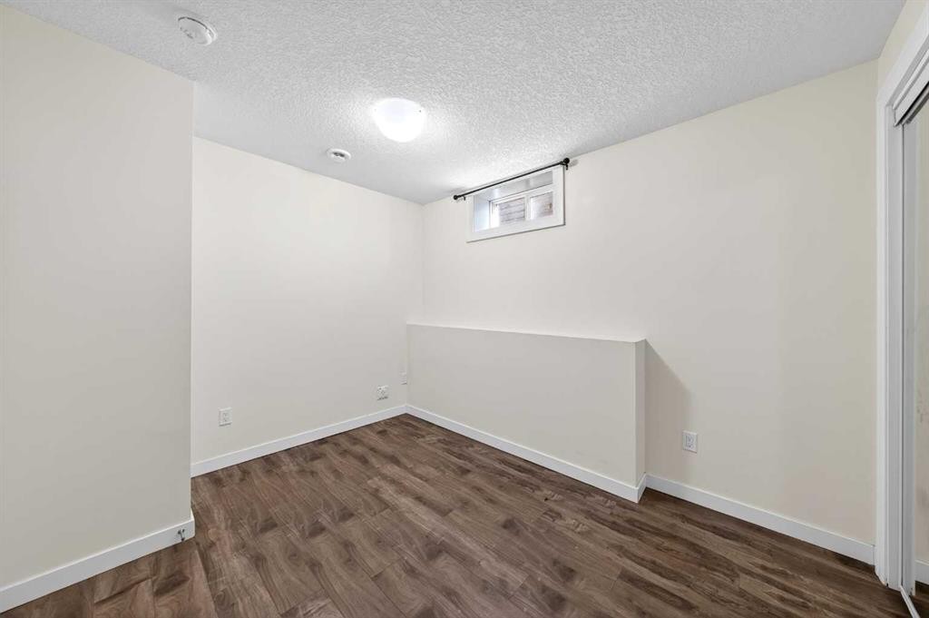 353 Nolanhurst Crescent Nw, Calgary, AB - Indoor Photo Showing Other Room