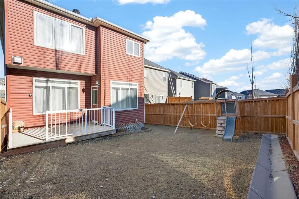 353 Nolanhurst Crescent Nw, Calgary, AB - Outdoor