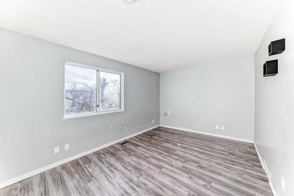 46 Martindale Mews Ne, Calgary, AB - Indoor Photo Showing Other Room