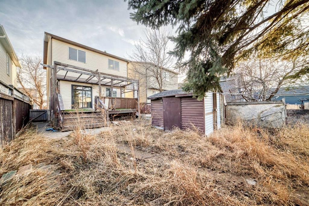 46 Martindale Mews Ne, Calgary, AB - Outdoor