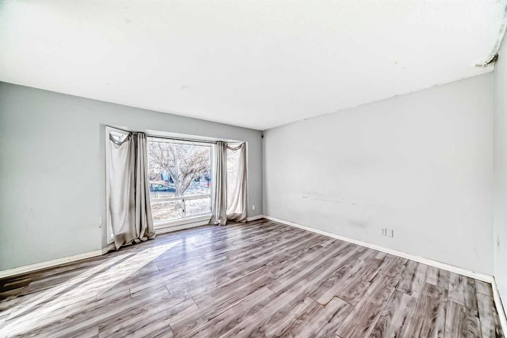 46 Martindale Mews Ne, Calgary, AB - Indoor Photo Showing Other Room