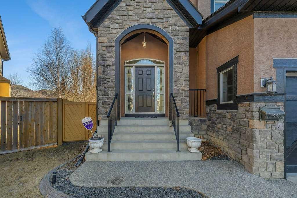 218 Valley Woods Place Nw, Calgary, AB - Outdoor