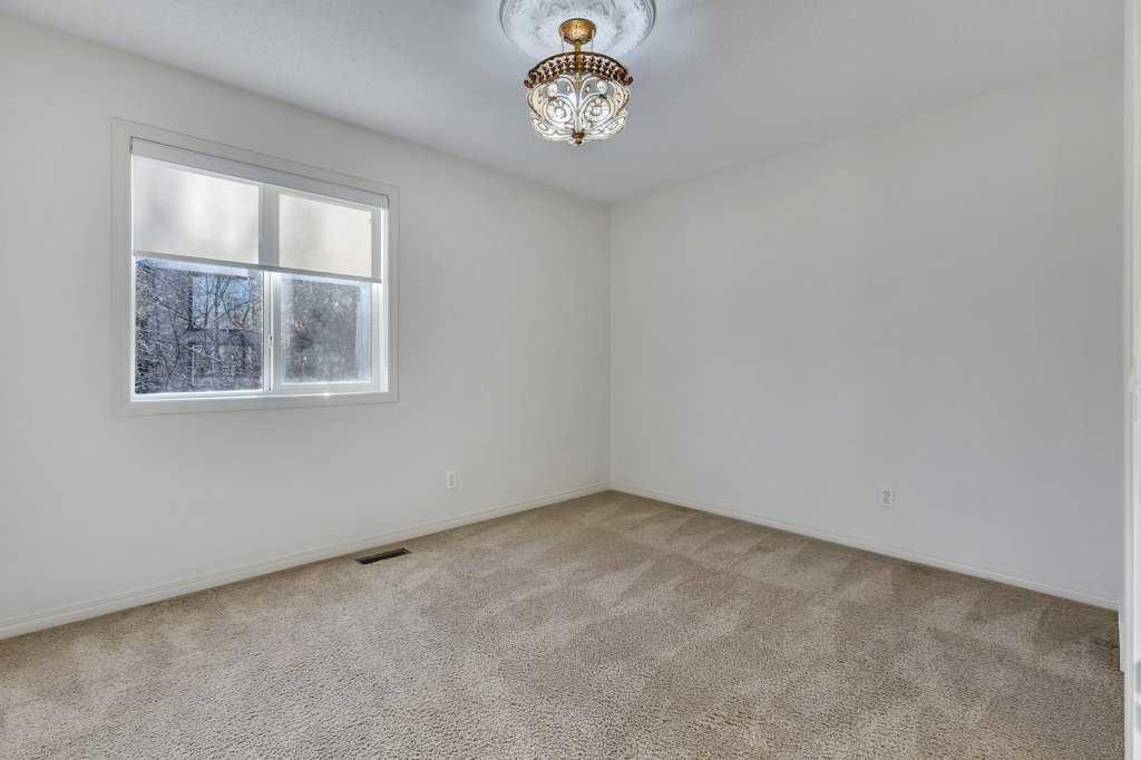 218 Valley Woods Place Nw, Calgary, AB - Indoor Photo Showing Other Room