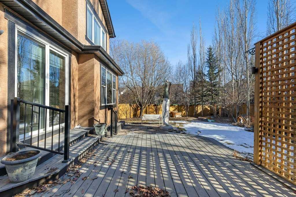 218 Valley Woods Place Nw, Calgary, AB - Outdoor
