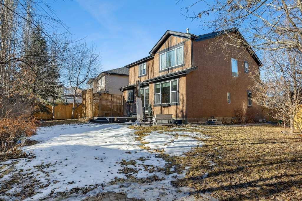 218 Valley Woods Place Nw, Calgary, AB - Outdoor