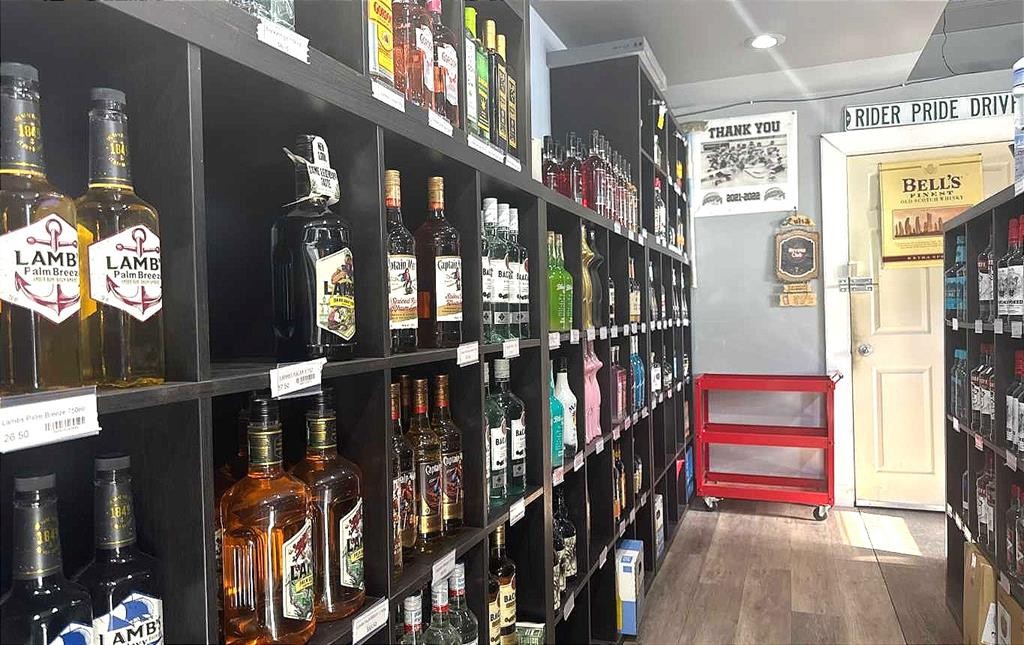 123 Highway 1 Road, Strathmore, AB