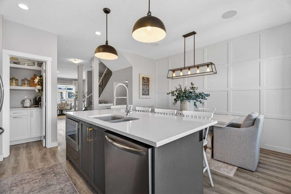 29 Howse Street Ne, Calgary, AB - Indoor Photo Showing Kitchen With Double Sink With Upgraded Kitchen