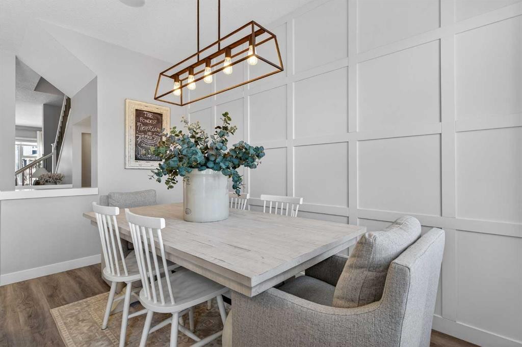 29 Howse Street Ne, Calgary, AB - Indoor Photo Showing Dining Room