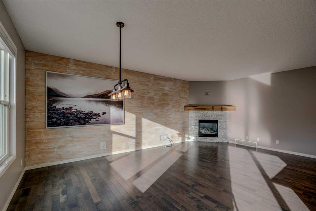 2016 Brightoncrest Green Se, Calgary, AB - Indoor With Fireplace