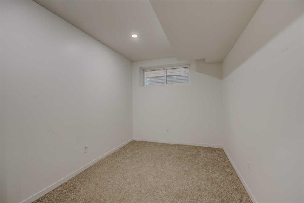 2016 Brightoncrest Green Se, Calgary, AB - Indoor Photo Showing Other Room