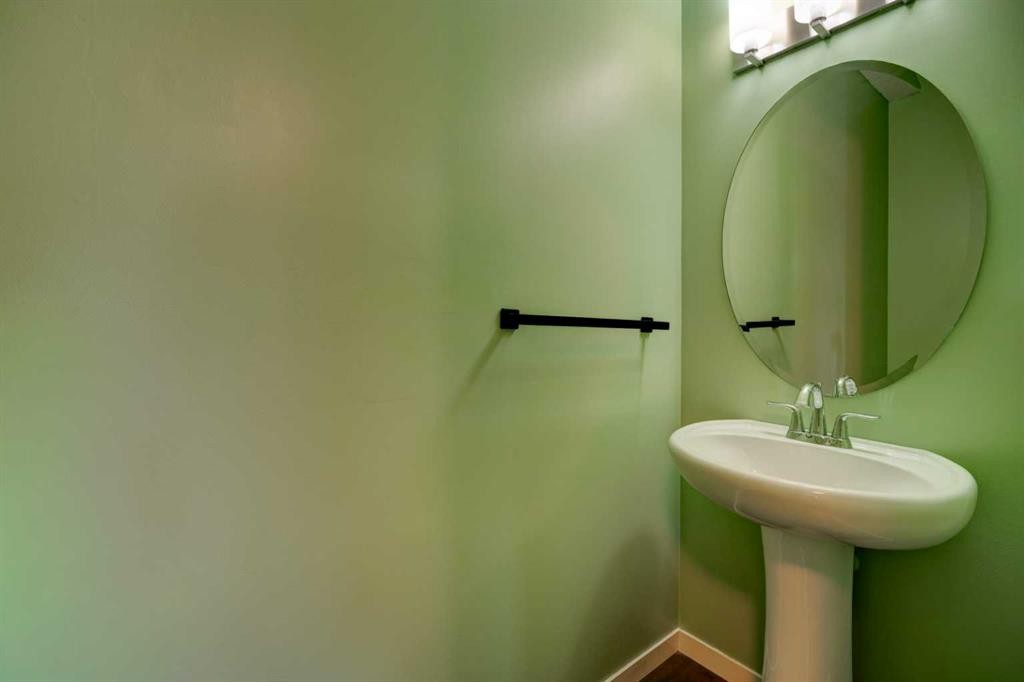 2016 Brightoncrest Green Se, Calgary, AB - Indoor Photo Showing Bathroom