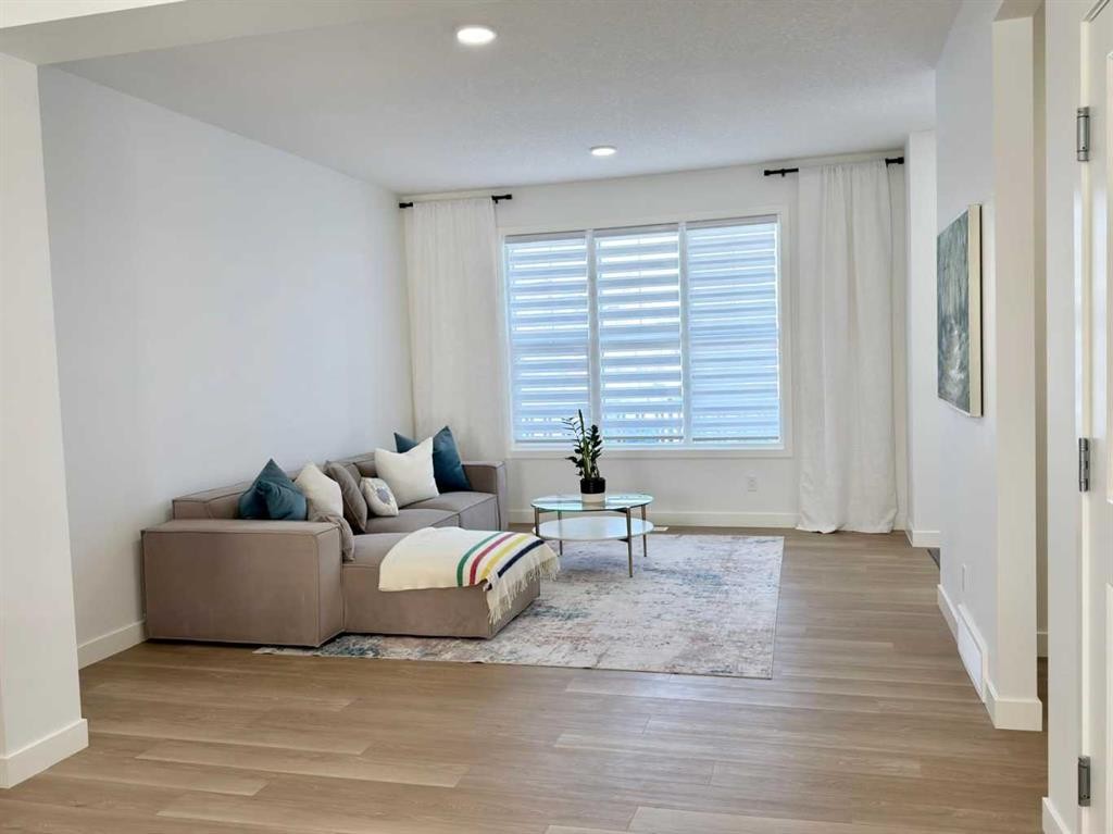 83 Legacy Passage Se, Calgary, AB - Indoor