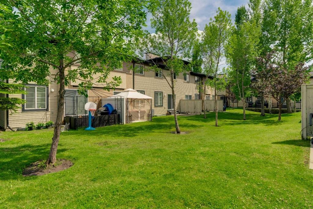 86 Eversyde Common Sw, Calgary, AB