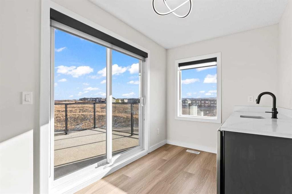 68 Walcrest View Se, Calgary, AB - Indoor Photo Showing Other Room